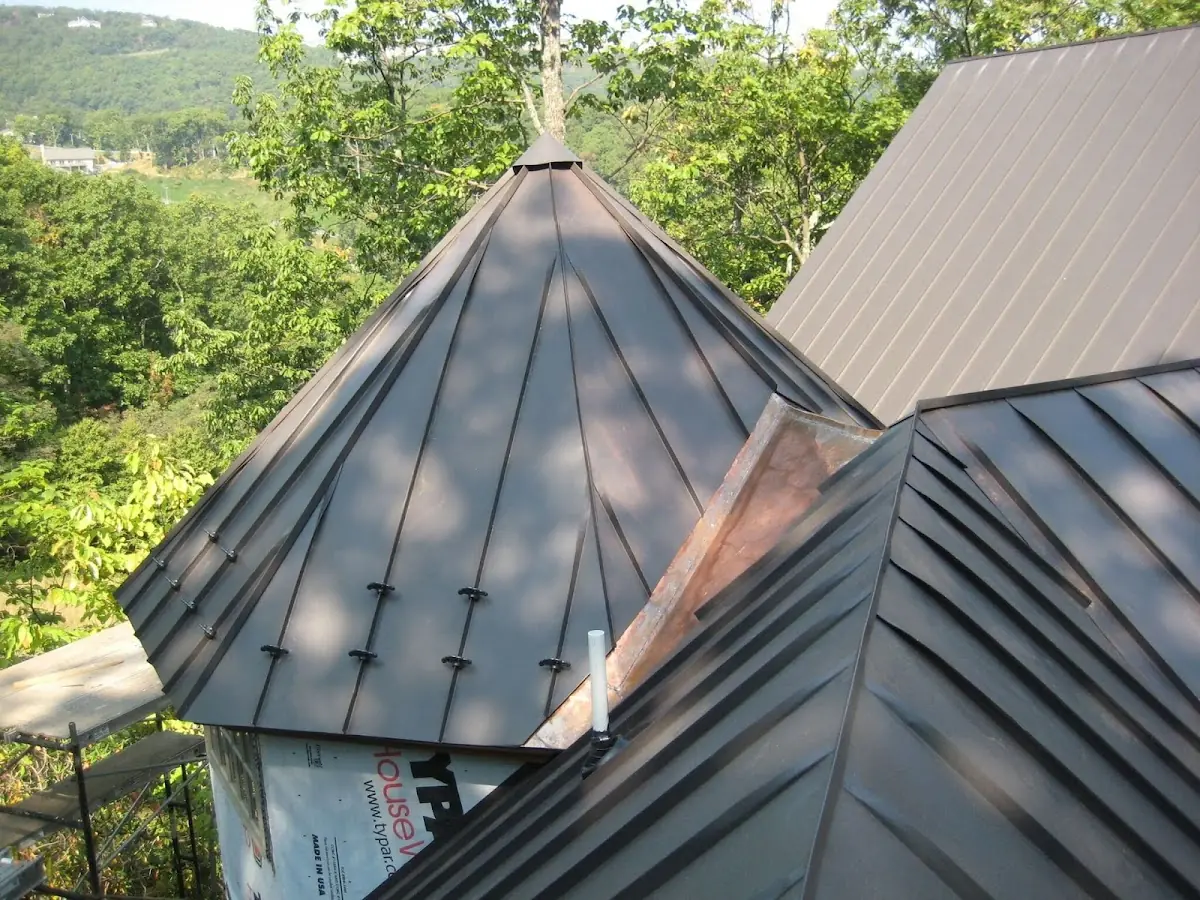 Professional Roof Tarp Installation by Craftsman Roofing in Barberton